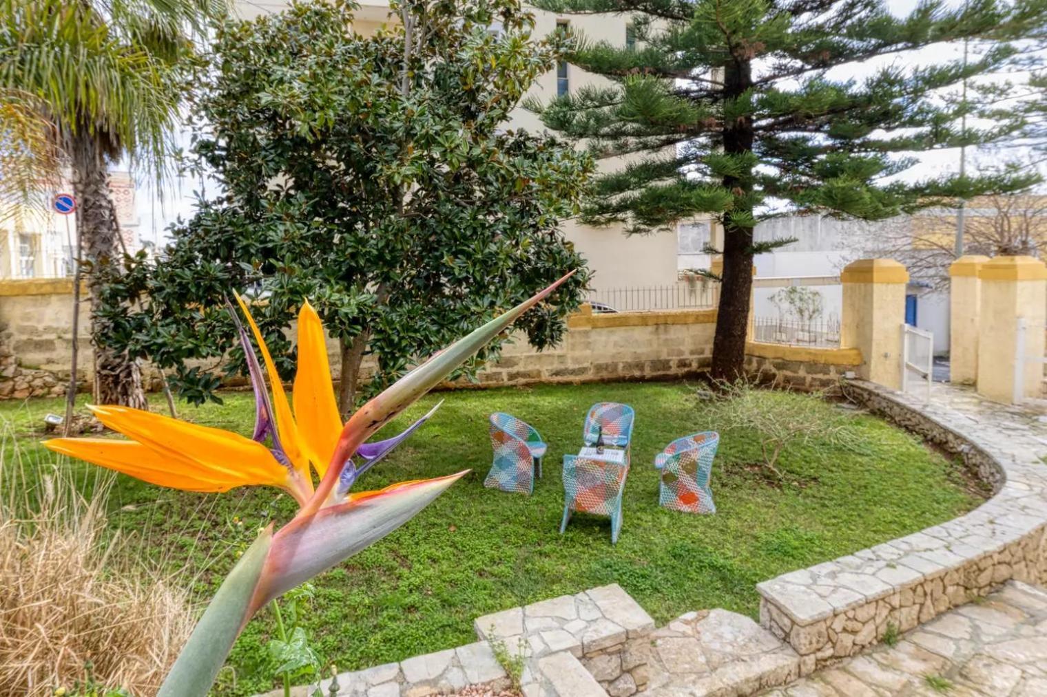 Villa Cesarea Dimora Di Charme 산타체사리텀 외부 사진