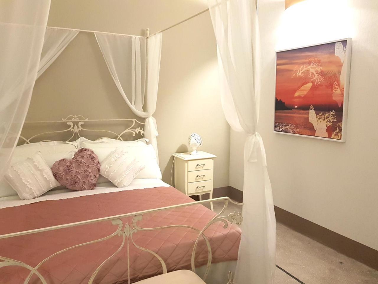 Villa Cesarea Dimora Di Charme 산타체사리텀 외부 사진
