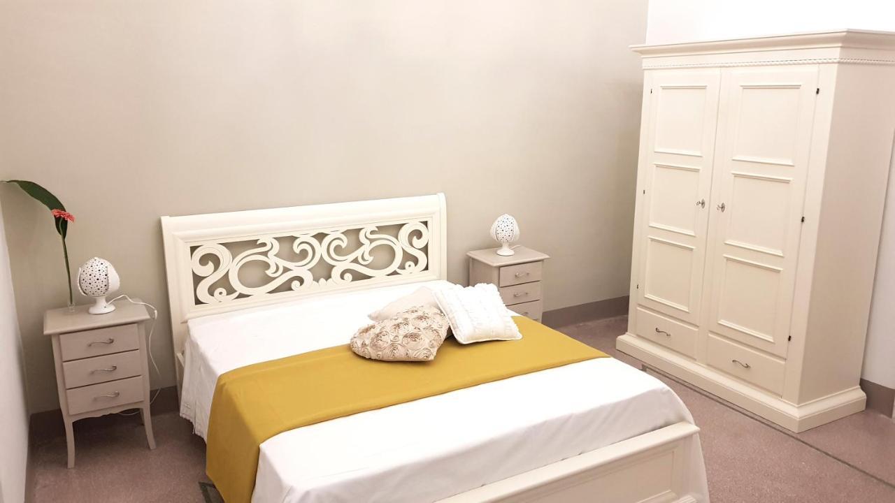 Villa Cesarea Dimora Di Charme 산타체사리텀 외부 사진