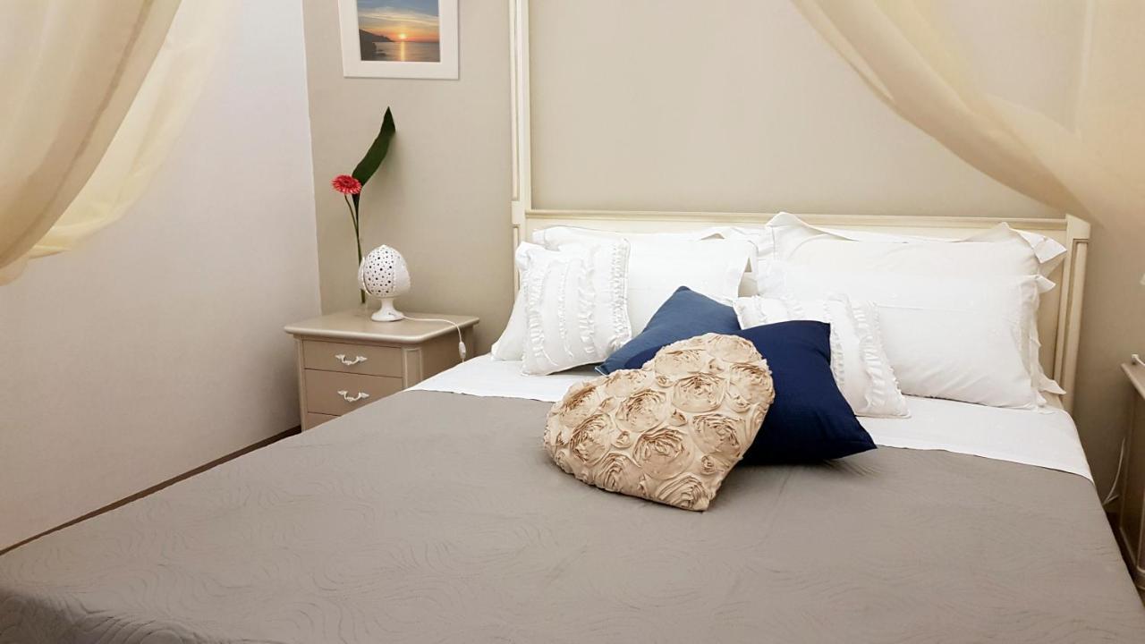Villa Cesarea Dimora Di Charme 산타체사리텀 외부 사진