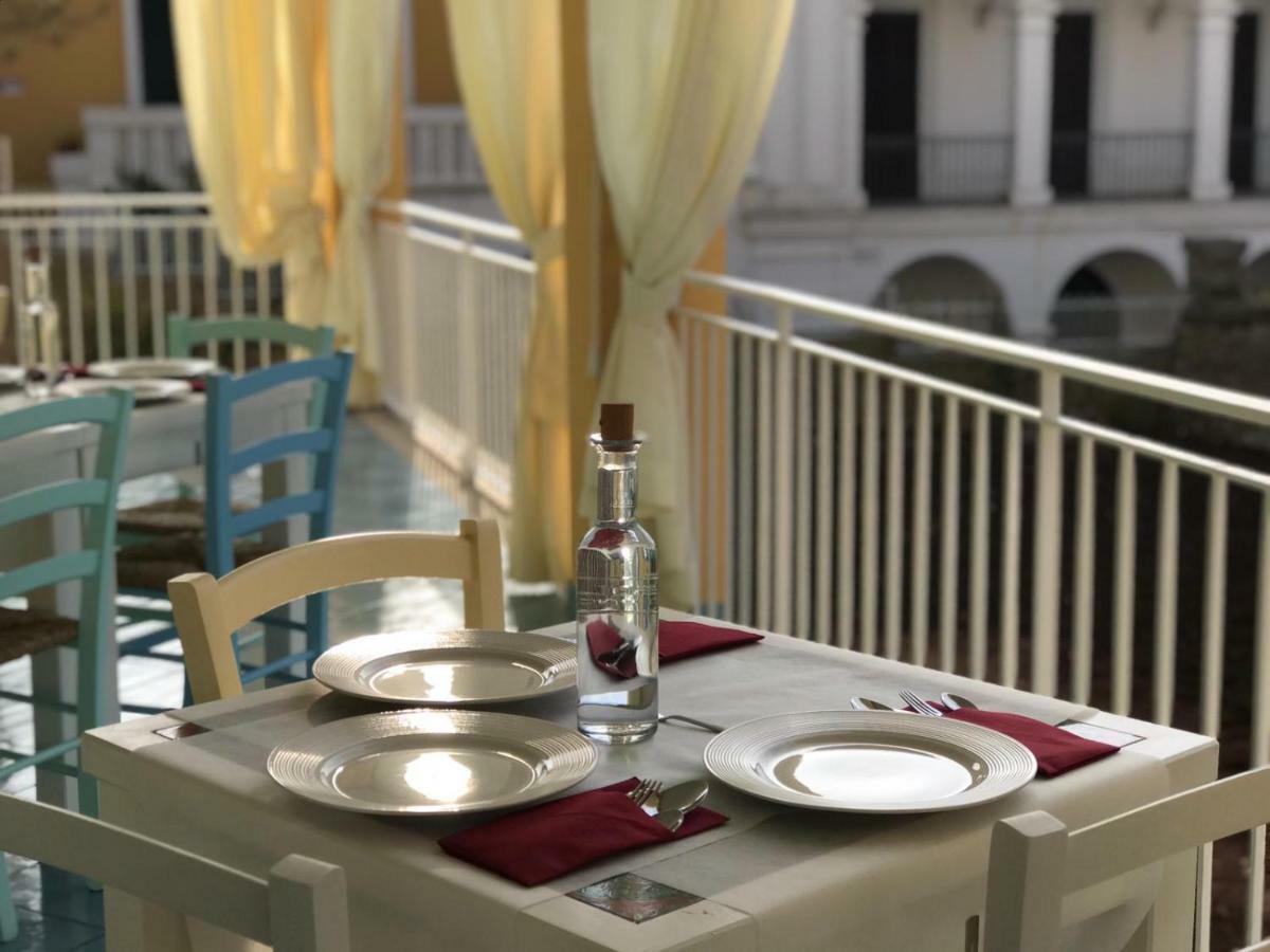 Villa Cesarea Dimora Di Charme 산타체사리텀 외부 사진